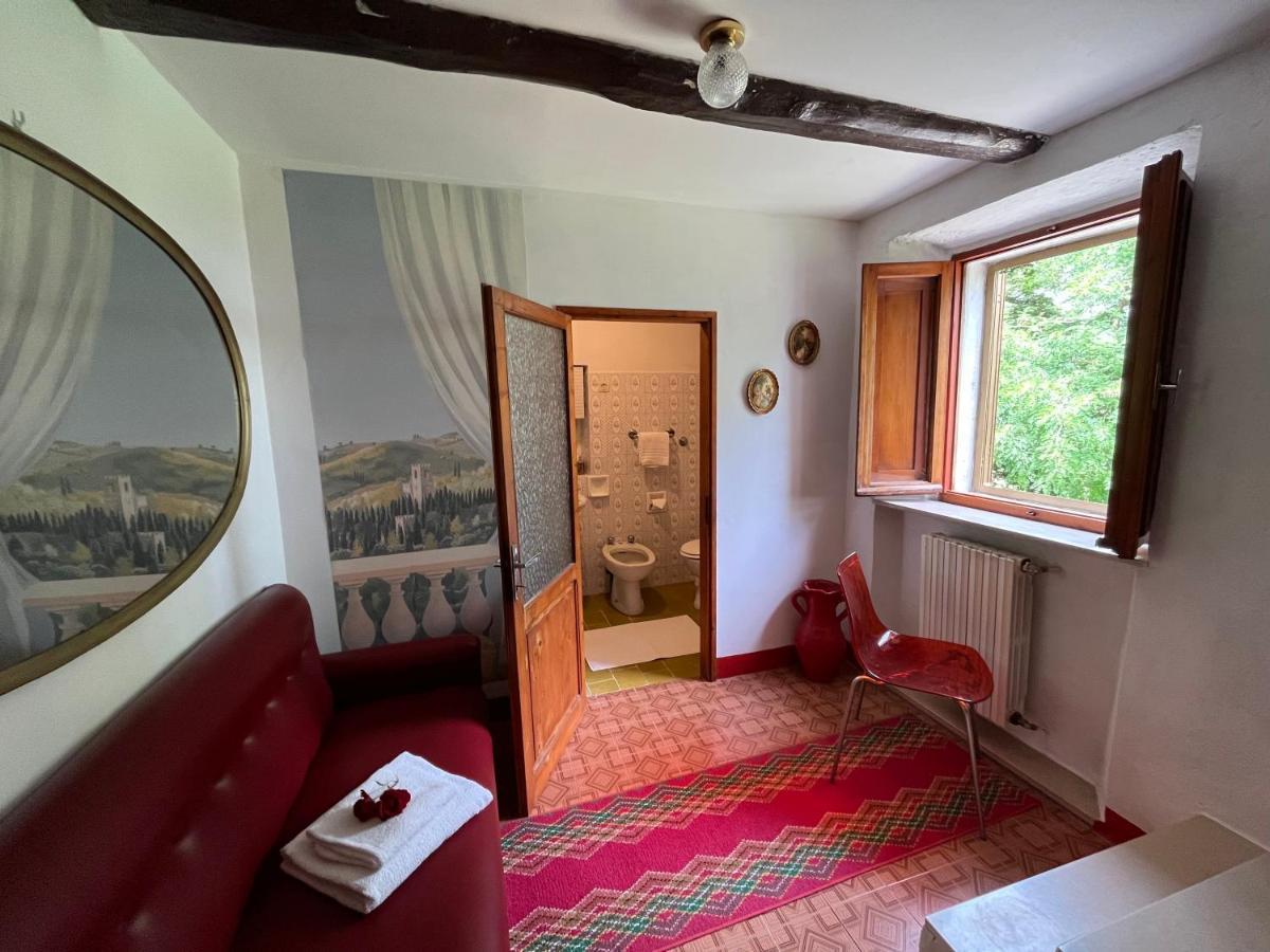 Апартаменти Casina Orione Монтекатіні-Валь-ді-Чечина Екстер'єр фото